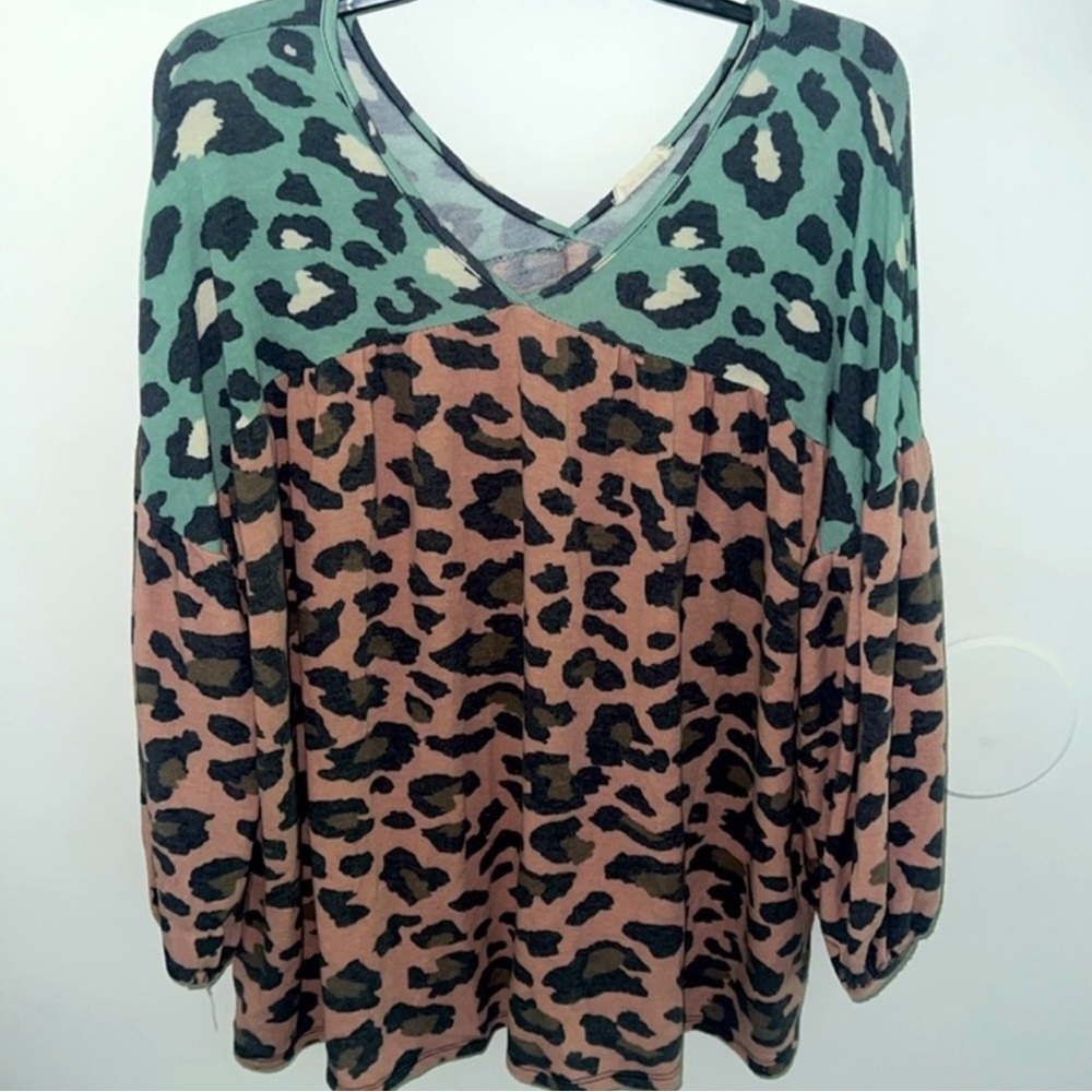 Boutique Leopard Print V-Neck Women's Top